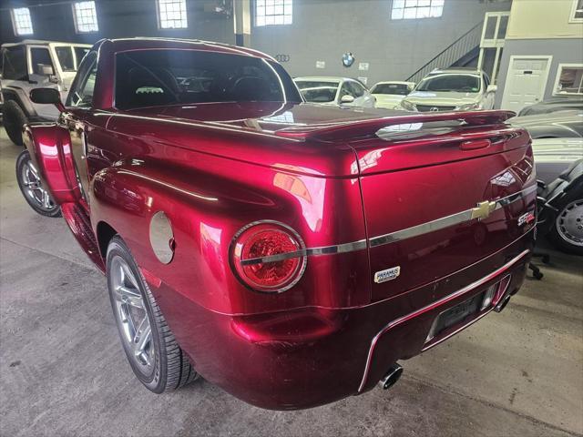 used 2004 Chevrolet SSR car, priced at $15,900