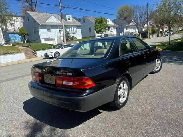 used 1998 Lexus ES 300 car, priced at $2,995