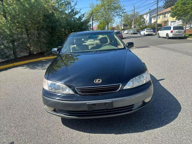 used 1998 Lexus ES 300 car, priced at $2,995