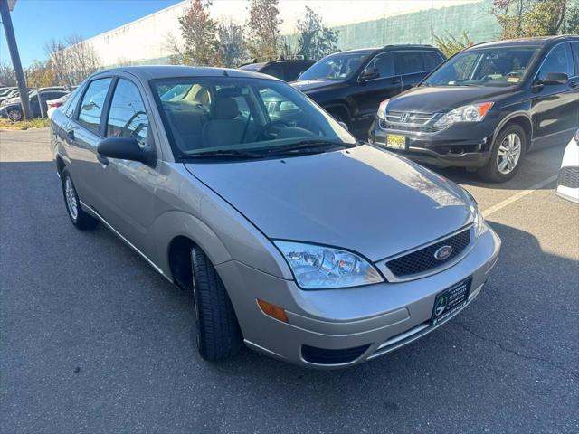 used 2007 Ford Focus car, priced at $2,900