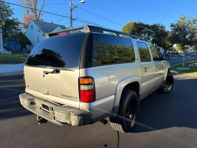 used 2004 Chevrolet Suburban car, priced at $5,900