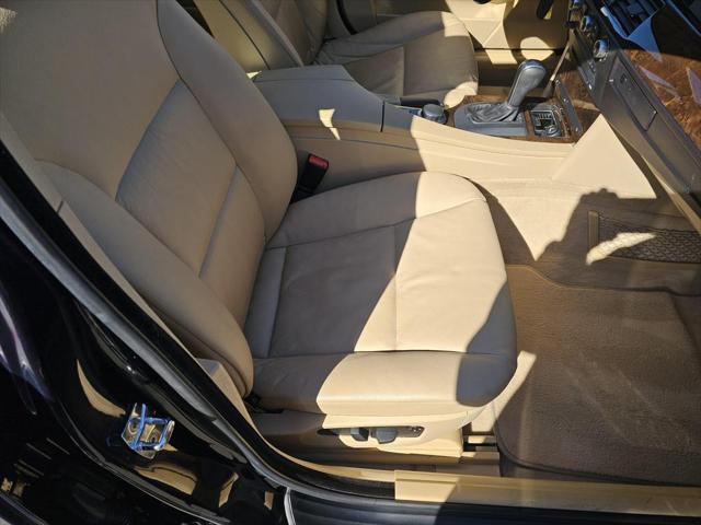 used 2007 BMW 525 car, priced at $5,900