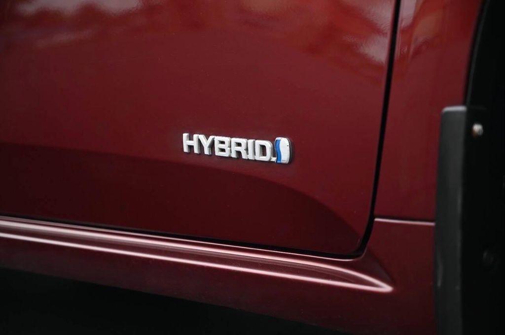 used 2013 Toyota Avalon Hybrid car, priced at $17,490