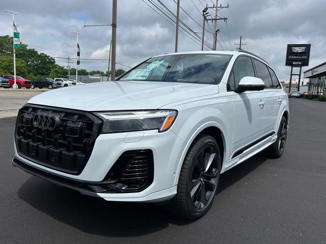 new 2025 Audi Q7 car, priced at $74,810