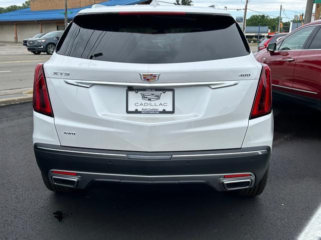 new 2025 Cadillac XT5 car, priced at $58,015