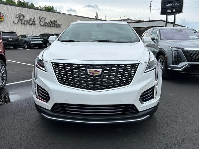 new 2025 Cadillac XT5 car, priced at $58,015