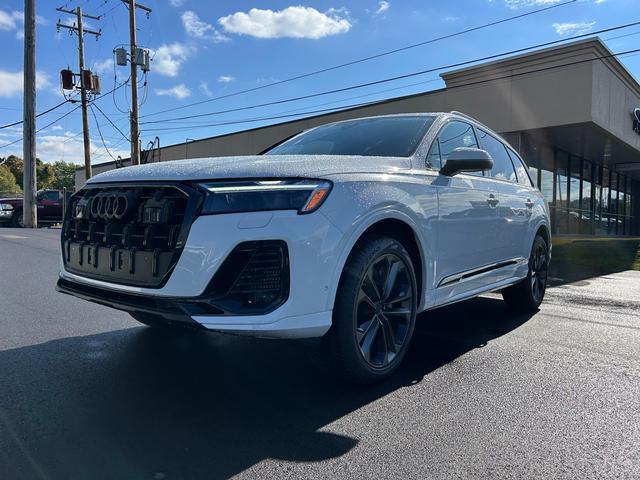 new 2026 Audi Q7 car, priced at $78,445