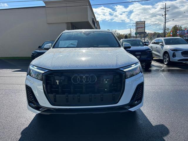 new 2026 Audi Q7 car, priced at $78,445