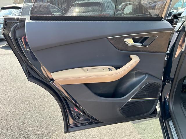 new 2025 Audi Q8 car, priced at $83,495