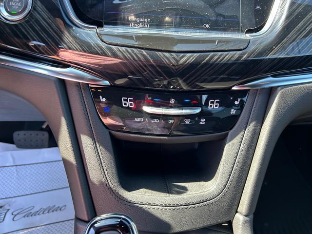 new 2025 Cadillac XT6 car, priced at $61,540