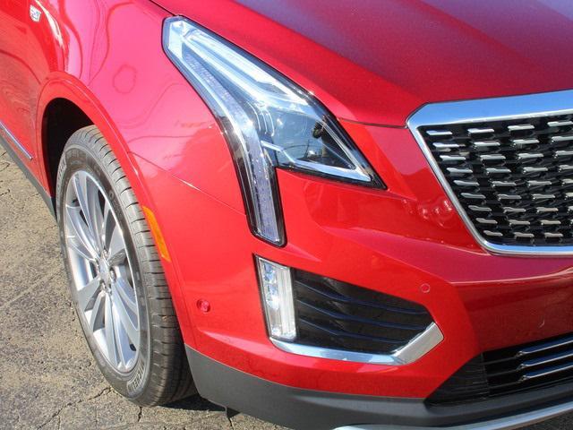 new 2025 Cadillac XT5 car, priced at $60,115