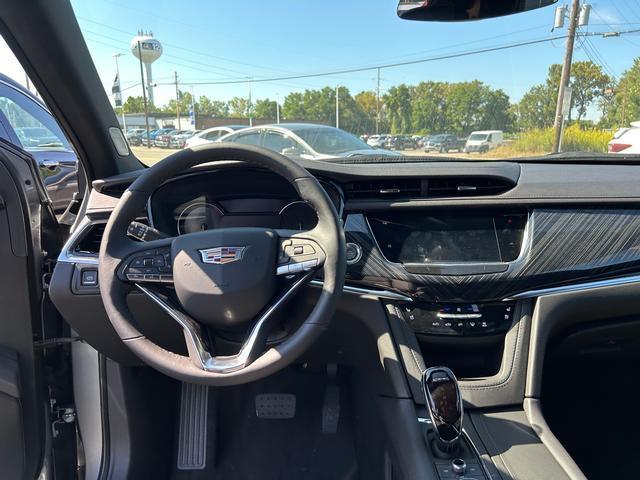new 2025 Cadillac XT6 car, priced at $61,540