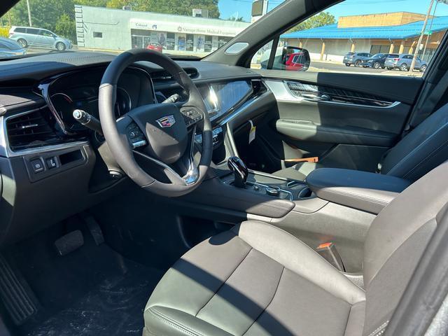 new 2025 Cadillac XT6 car, priced at $61,540