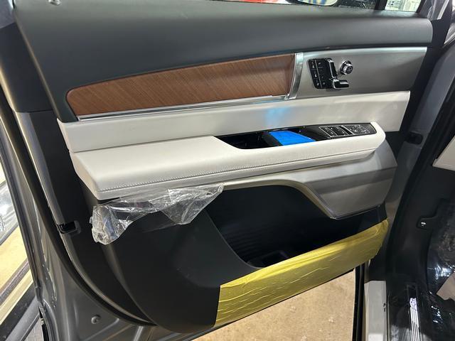 new 2026 Cadillac VISTIQ car, priced at $80,285