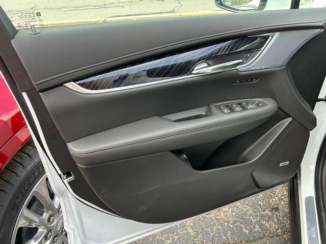 new 2025 Cadillac XT6 car, priced at $65,810