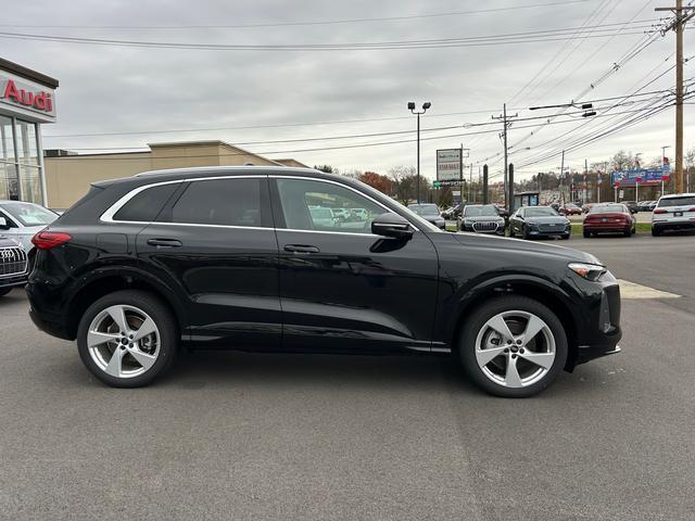 new 2025 Audi Q5 car, priced at $60,975