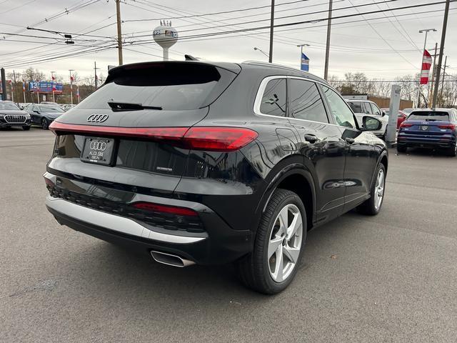new 2025 Audi Q5 car, priced at $60,975