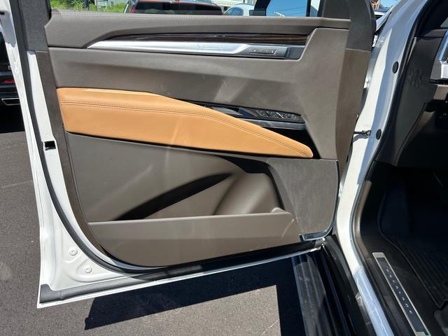 new 2025 Cadillac Escalade car, priced at $106,045