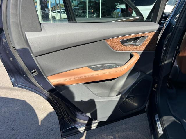 new 2026 Audi Q7 car, priced at $71,045