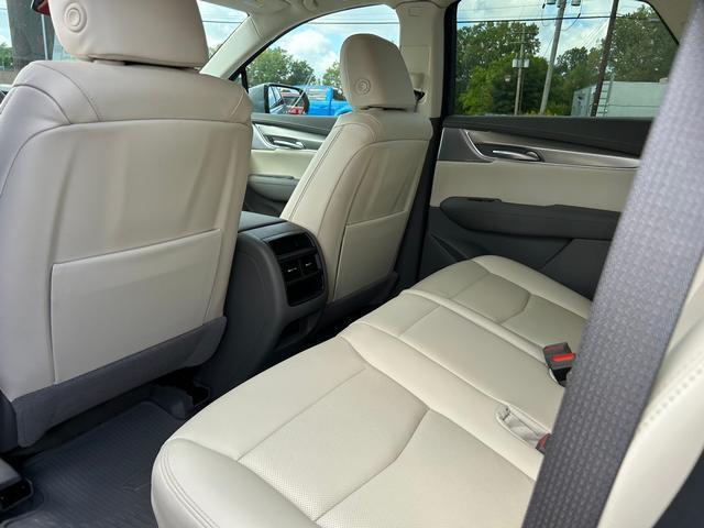 new 2025 Cadillac XT5 car, priced at $54,465