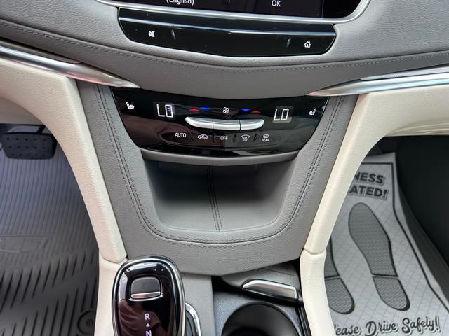 new 2025 Cadillac XT5 car, priced at $54,465
