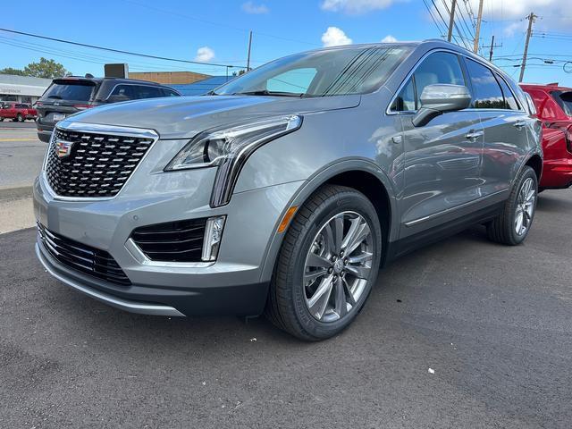 new 2025 Cadillac XT5 car, priced at $54,465