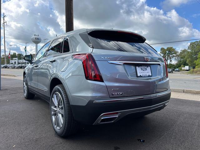 new 2025 Cadillac XT5 car, priced at $54,465