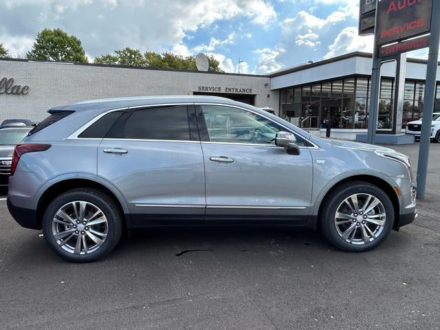 new 2025 Cadillac XT5 car, priced at $54,465