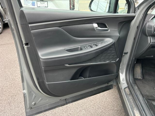 used 2023 Hyundai SANTA FE HEV car, priced at $27,750