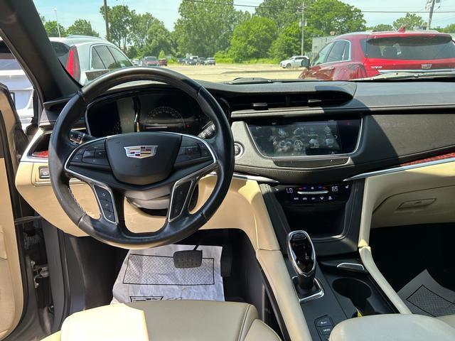 used 2018 Cadillac XT5 car, priced at $20,035