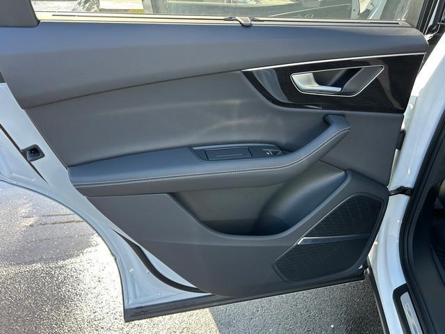 new 2026 Audi Q7 car, priced at $78,445