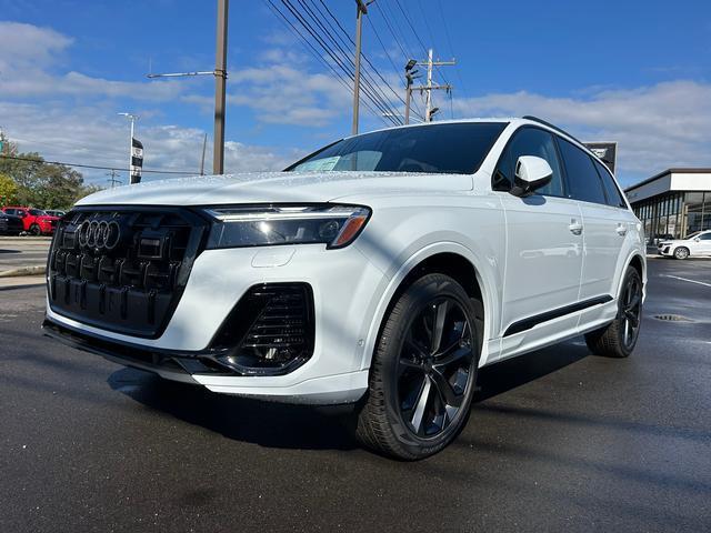 new 2026 Audi Q7 car, priced at $78,445