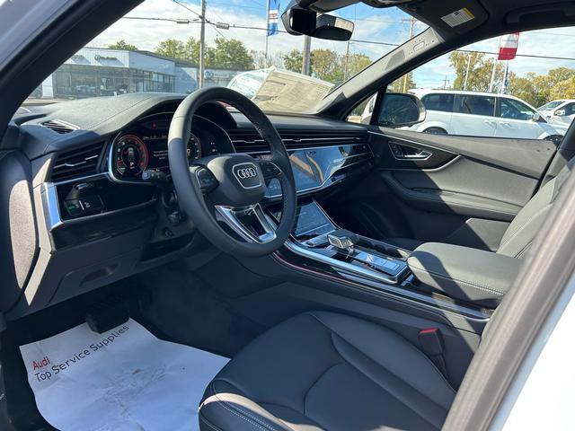 new 2026 Audi Q7 car, priced at $78,445