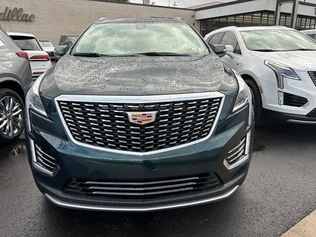 new 2025 Cadillac XT5 car, priced at $55,090