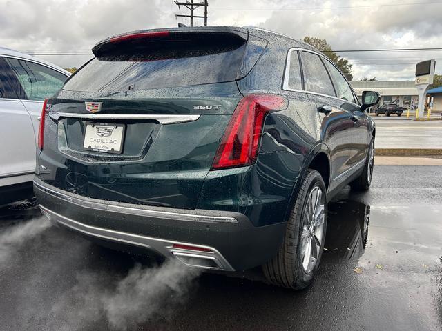 new 2025 Cadillac XT5 car, priced at $55,090