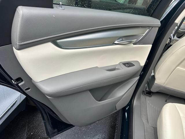 new 2025 Cadillac XT5 car, priced at $55,090