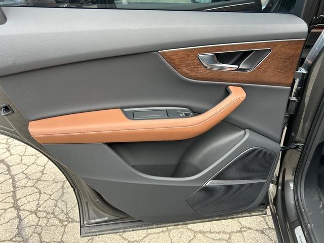 used 2025 Audi Q7 car, priced at $59,950