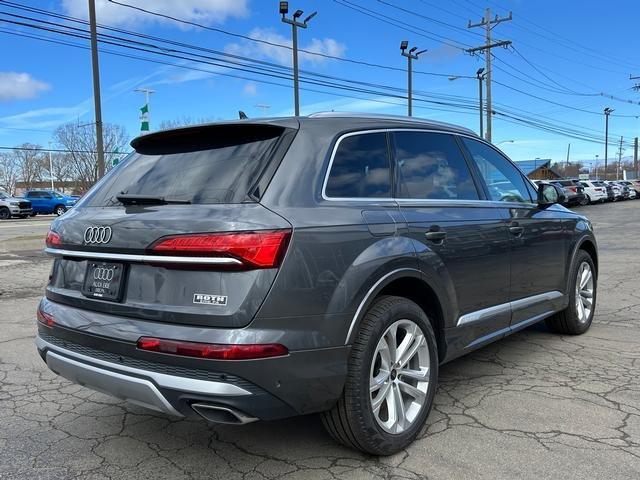 used 2025 Audi Q7 car, priced at $59,950