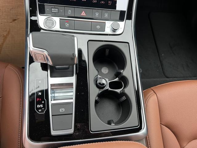 new 2025 Audi Q7 car, priced at $71,435