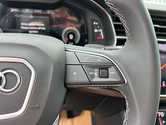 new 2025 Audi Q7 car, priced at $71,435