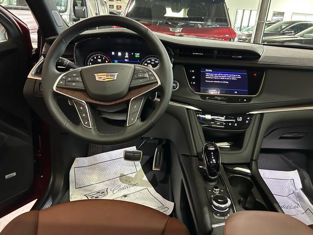 new 2025 Cadillac XT5 car, priced at $67,030