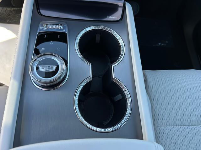 new 2026 Cadillac VISTIQ car, priced at $80,515