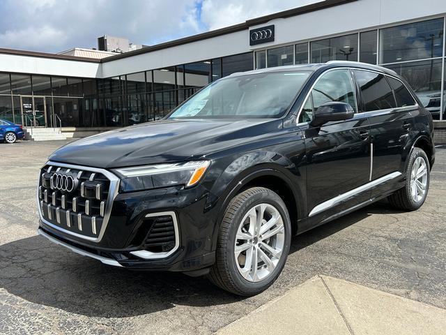 new 2025 Audi Q7 car, priced at $71,635