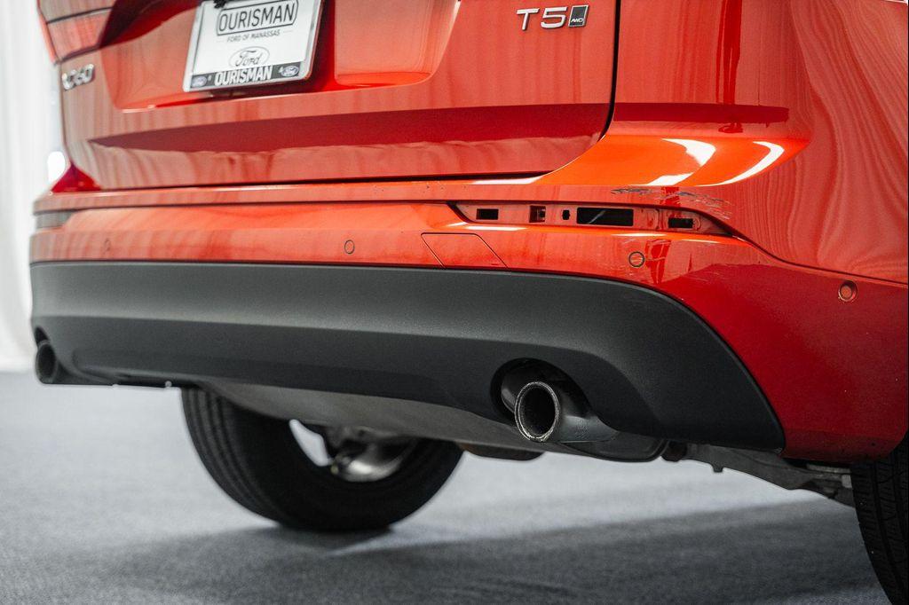 used 2018 Volvo XC60 car, priced at $17,500