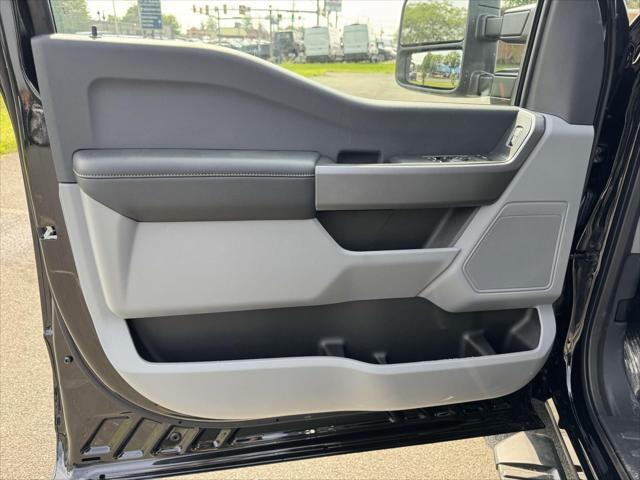 new 2025 Ford F-350 car, priced at $55,525