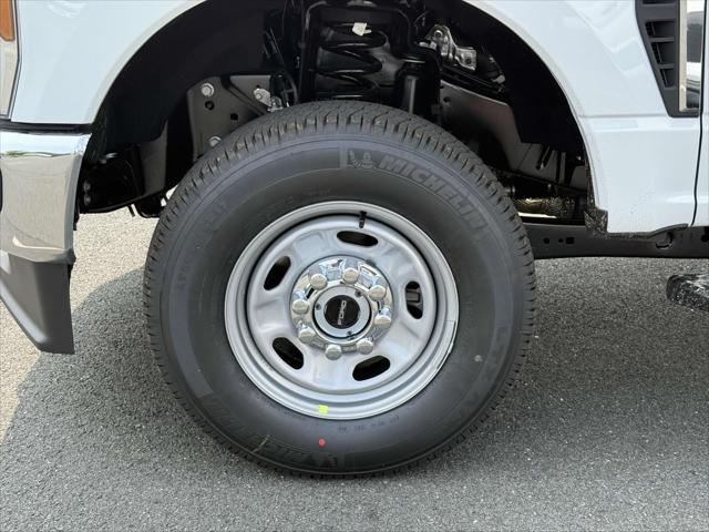 new 2025 Ford F-250 car, priced at $50,615