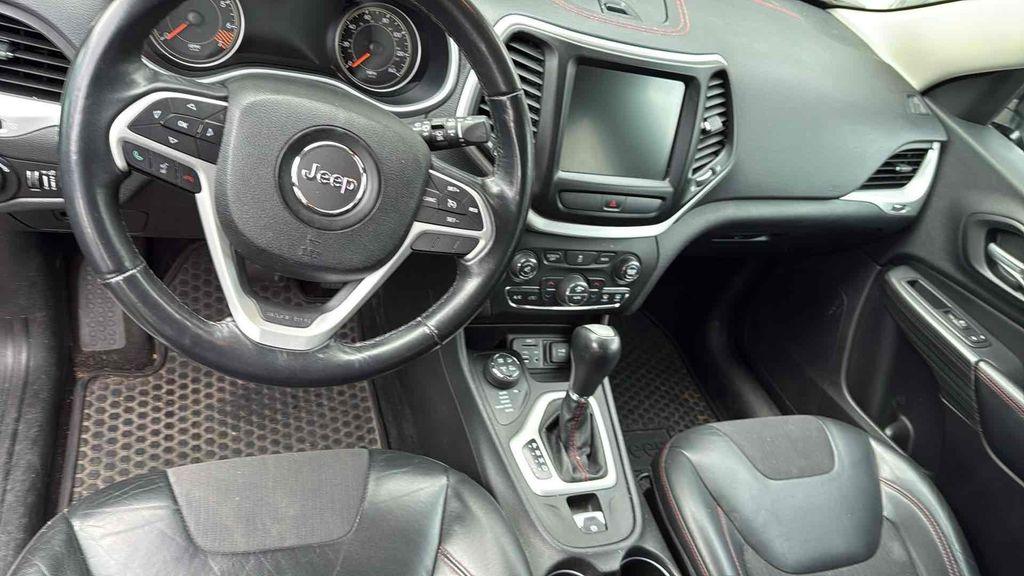 used 2015 Jeep Cherokee car, priced at $11,500