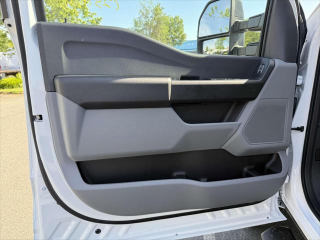 new 2025 Ford F-350 car, priced at $73,830