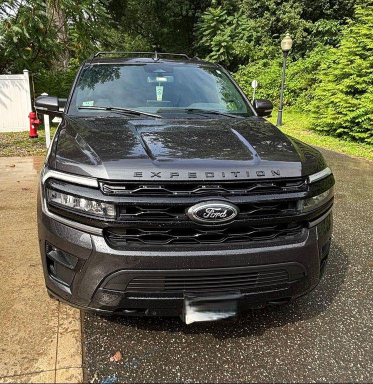 used 2023 Ford Expedition car, priced at $51,500