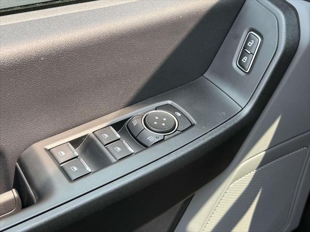new 2025 Ford F-250 car, priced at $51,335